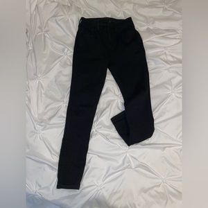 Black American Eagle high waisted skinny jean
